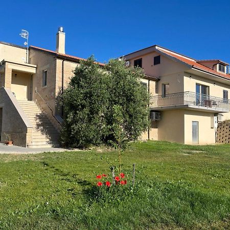 Alchemilla Bed & Breakfast Оффида Экстерьер фото
